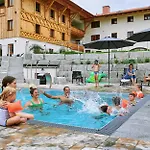 Urlaubsbauernhof Kirchmaier Фермерский дом