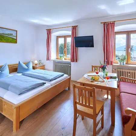 Urlaubsbauernhof Kirchmaier * Chieming